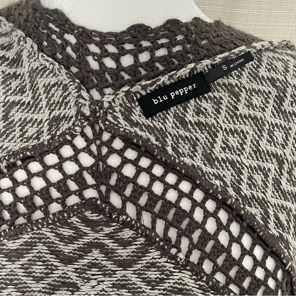 COPY - Women's Blu Pepper Knit Cardigan Sweater - Sz. S - Picture 5 of 5